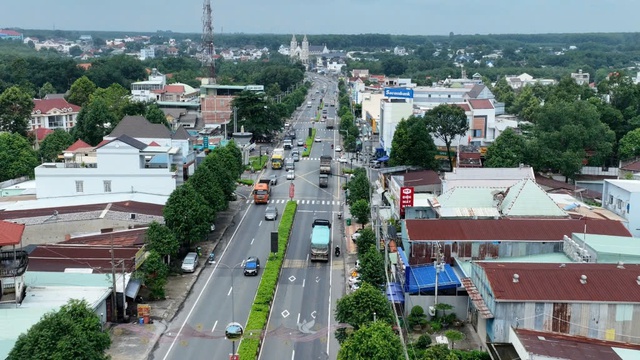 H.Phú Giáo hiện đang là đầu mối của nhiều tuyến giao thông cấp quốc gia