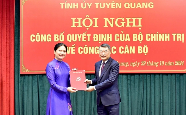 Chủ tịch Hội Liên hiệp phụ nữ Việt Nam làm Bí thư Tỉnh ủy Tuyên Quang- Ảnh 1.