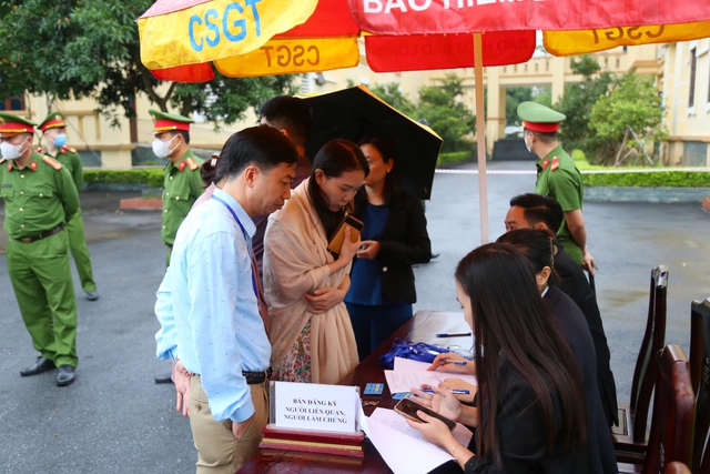 Dàn cựu lãnh đạo tỉnh Bắc Ninh hầu tòa với cáo buộc nhận hối lộ- Ảnh 7.