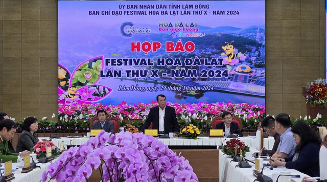 Festival Hoa Đà Lạt 2024: Bản giao hưởng sắc màu - Ảnh 2.