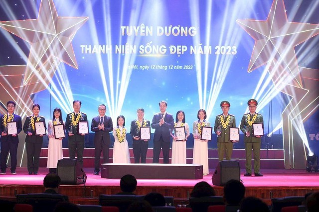 Lễ trao giải "Thanh niên sống đẹp" 2023