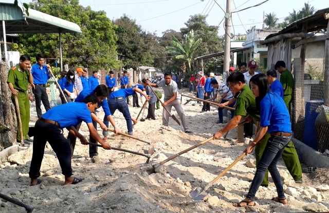 Thanh niên An Giang sống đẹp, khát vọng cống hiến vì cộng đồng- Ảnh 1.