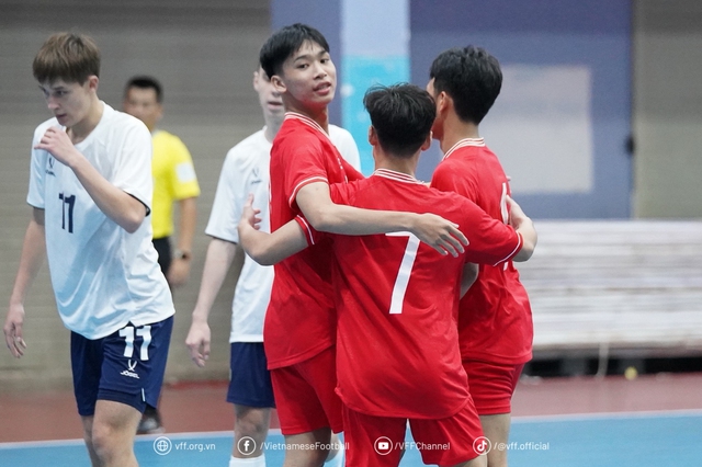 Ghi 2 bàn trong 2 phút cuối, U.19 futsal Việt Nam thắng sốc trước Nga- Ảnh 3.