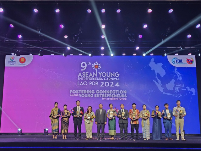 Chủ tịch TTC Energy vinh dự đón nhận giải thưởng Doanh nhân trẻ ASEAN 2024- Ảnh 2.