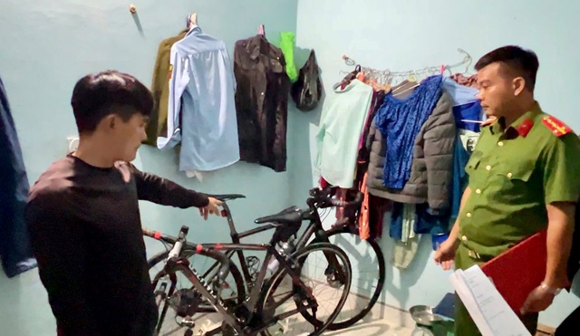 Bắt nghi phạm trộm hàng loạt xe đạp thể thao- Ảnh 3. Bắt nghi phạm trộm hàng loạt xe đạp thể thao- Ảnh 3.