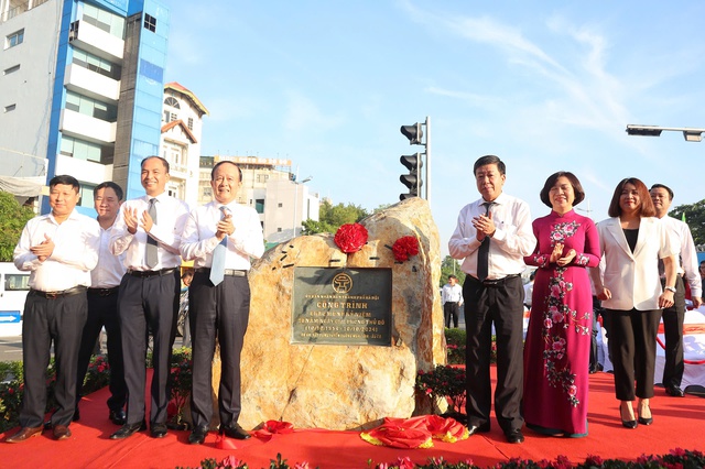 Hà Nội thông xe công trình giao thông trọng điểm dịp kỷ niệm Ngày giải phóng thủ đô- Ảnh 1.