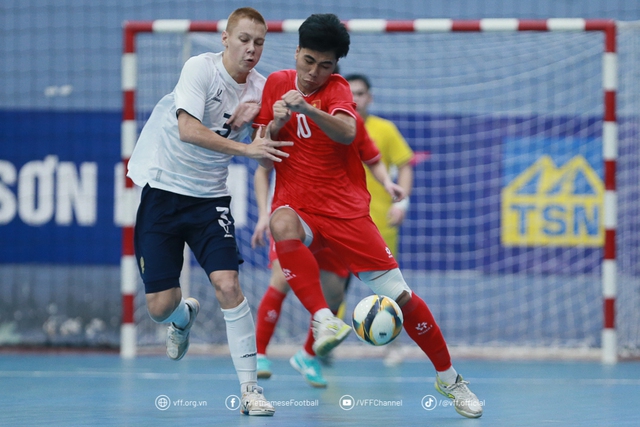 U.19 futsal Việt Nam lại gây 'choáng váng' trước Nga: Ngược dòng ngoạn mục- Ảnh 1.