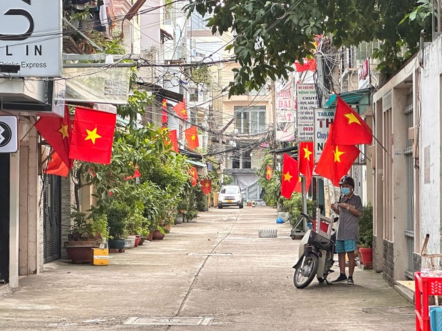 Hai ông già trong con phố nhỏ - Truyện ngắn dự thi của Trâm Oanh- Ảnh 1.