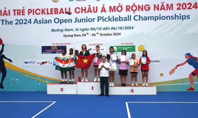 Nam sinh lớp 8 ở Quảng Nam giành hat-trick huy chương tại giải trẻ pickleball châu Á- Ảnh 1.