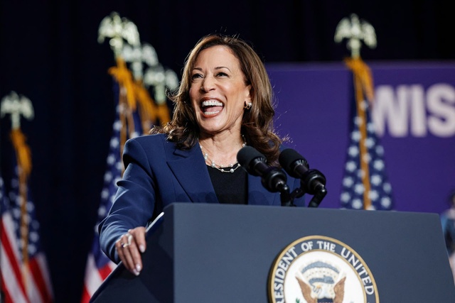 Danh sách những người nổi tiếng ủng hộ Kamala Harris trong cuộc đua vào Nhà Trắng- Ảnh 1.