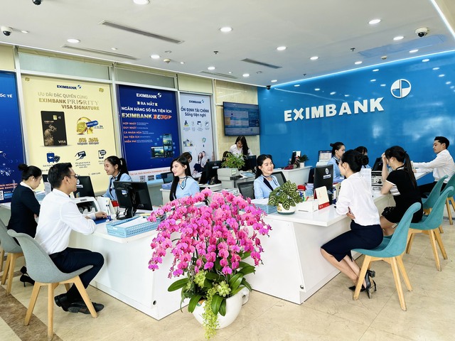 Eximbank ưu đãi lãi suất hỗ trợ khách hàng gặp ảnh hưởng bởi bão số 3- Ảnh 1.