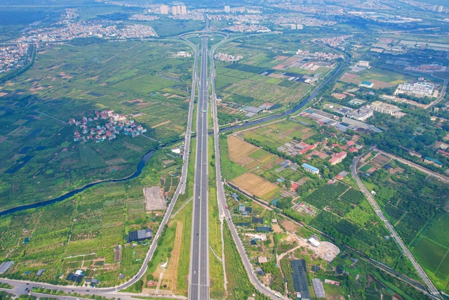 Hà Nội không còn phát triển 'quay lưng' với sông Hồng- Ảnh 2.