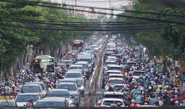 '96% xe xăng sẽ phải ngừng bán', Cục Đăng kiểm nói gì? - Ảnh 1.