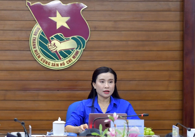 Xét chọn 35 giáo viên đạt giải thưởng Cánh én hồng- Ảnh 1. Xét chọn 35 giáo viên đạt giải thưởng Cánh én hồng- Ảnh 1.