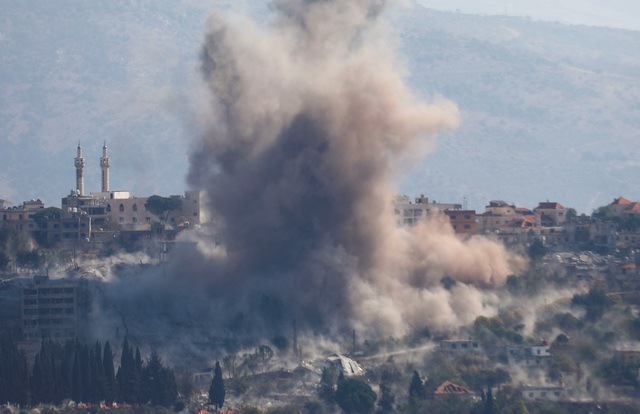 Tân Bộ trưởng Quốc phòng Israel cảnh báo Hezbollah, Iran- Ảnh 2.