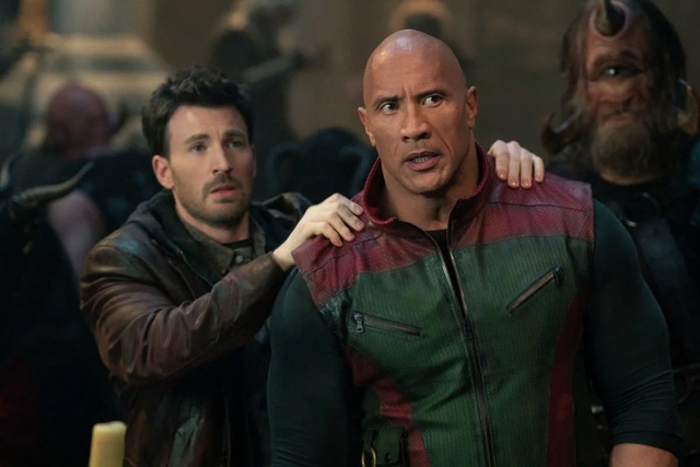 Dwayne Johnson lên tiếng về những hành vi 'gây sốc' trên phim trường- Ảnh 2.