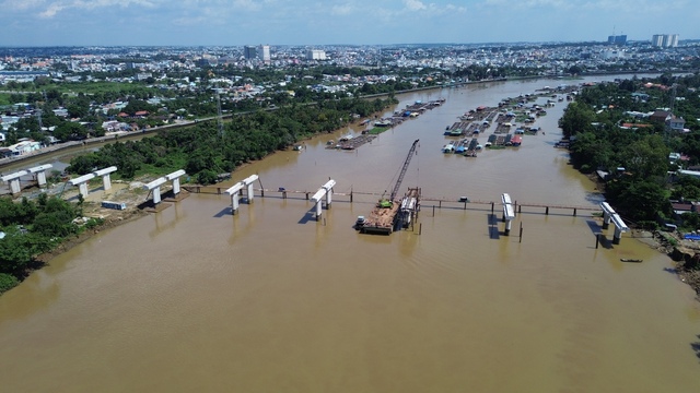 Đồng Nai: Hàng loạt dự án trọng điểm chậm tiến độ vì vướng mặt bằng- Ảnh 2.