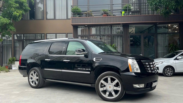 SUV hiếm Cadillac Escalade ESV 17 năm tuổi rao giá hơn 700 triệu tại Việt Nam- Ảnh 2.