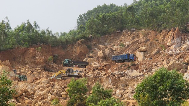 Bình Định: Tăng cường kiểm tra trữ lượng, công suất khai thác tại các mỏ đá- Ảnh 2.