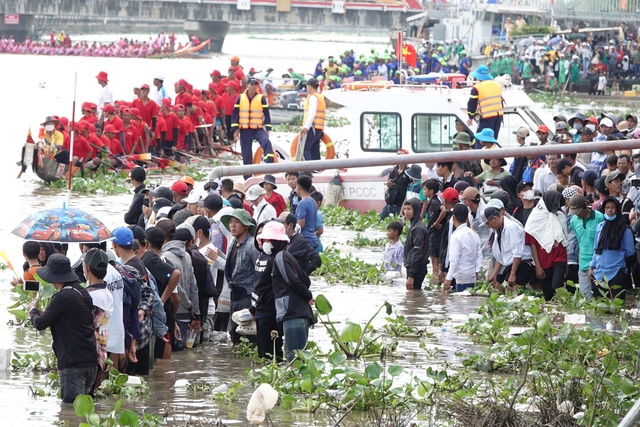 Chùa Tum Núp đoạt cú đúp vô địch ghe ngo nam và nữ- Ảnh 3.