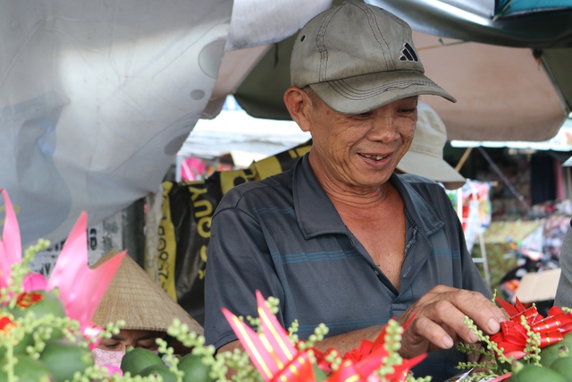 Phố độc lạ ở TP.HCM: Trầu cau Chợ Lớn 'kết nghĩa trăm năm' đường Lê Quang Sung- Ảnh 13.