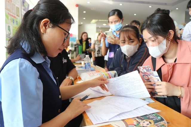 Tin tức đặc biệt trên báo in Thanh Niên 17.11.2024- Ảnh 1.