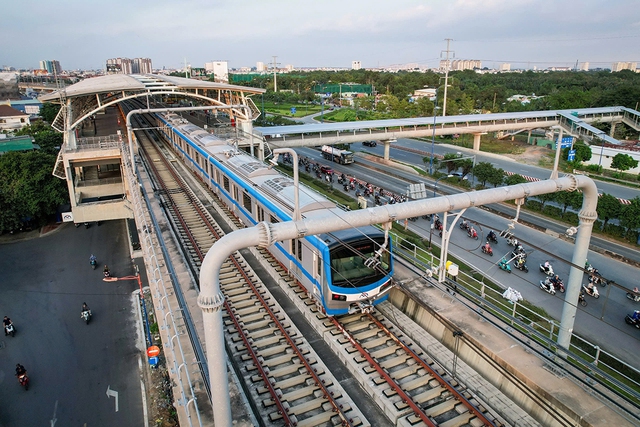 Nóng lòng chờ metro- Ảnh 2.