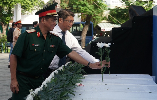 Những đứa trẻ ra đi mãi mãi vì tai nạn giao thông ở TP.HCM: Cha mẹ đau đớn, kiệt quệ vì con- Ảnh 1.