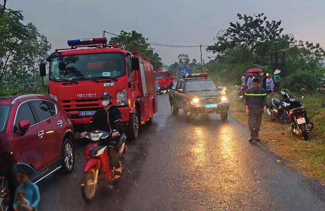 5 học sinh lớp 8 ở Phú Thọ bị đuối nước ở bãi sông Hồng- Ảnh 2.