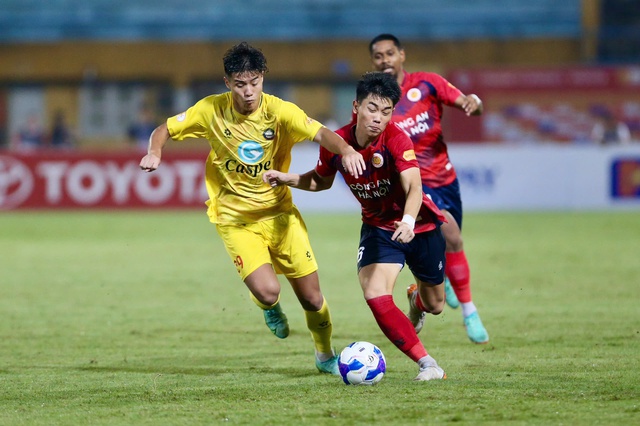 V-League: Căng thẳng nghẹt thở cuộc đua đỉnh bảng, đáy bảng cũng có kém nóng đâu!- Ảnh 3.