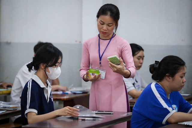 Những công việc nào giáo viên TP.HCM làm trong hè sẽ được tính thu nhập tăng thêm?- Ảnh 2.