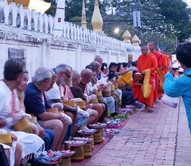 Ghé thăm một nước Lào yên bình những ngày cuối năm- Ảnh 7.