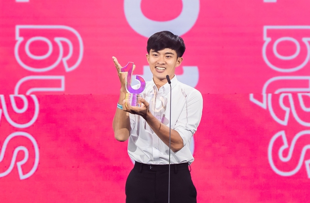 ‘Chàng trai chăn vịt’ thắng giải TikTok Awards là ai?- Ảnh 1.