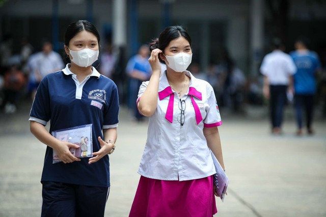 'Xét tuyển sớm không được vượt quá 20%': Bộ GD-ĐT nêu cách hiểu đúng, tránh ngộ nhận- Ảnh 1.