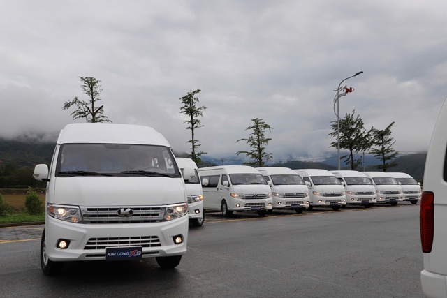 Kim Long Motor ký hợp đồng 500 xe minibus Kim Long X9 với Tập đoàn Bình Minh- Ảnh 3.