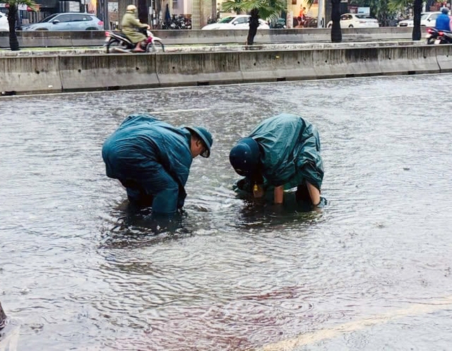 mưa lớn