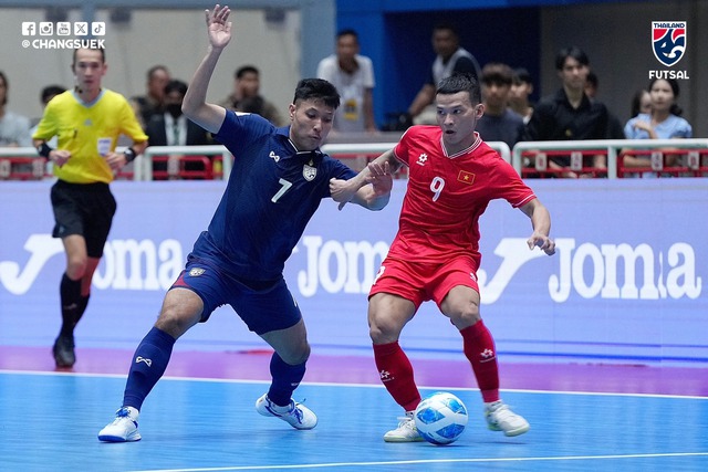 Nóng: Ngược dòng hạ Thái Lan, đội tuyển futsal Việt Nam  vào bán kết, được thưởng 400 triệu- Ảnh 2.