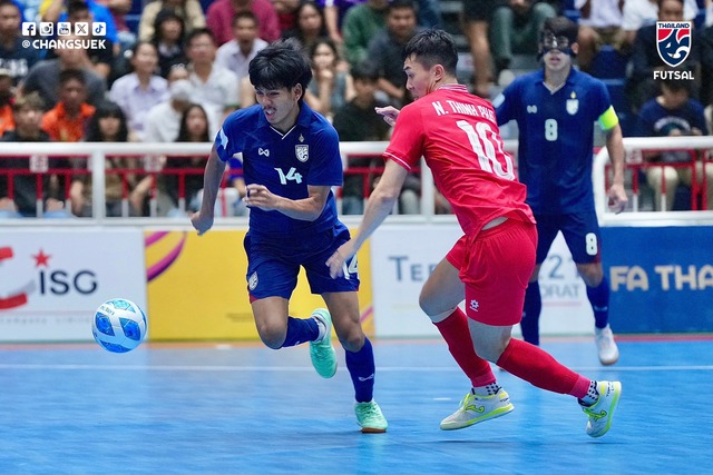 Nóng: Ngược dòng hạ Thái Lan, đội tuyển futsal Việt Nam  vào bán kết, được thưởng 400 triệu- Ảnh 3.