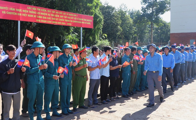 Quân khu 7 xuất quân tìm kiếm hài cốt liệt sĩ hy sinh tại Campuchia- Ảnh 3.