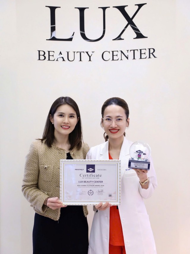 Lux Beauty Center được vinh danh với giải thưởng Profhilo Platinum Award 2024- Ảnh 1.