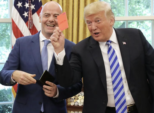 Chủ tịch FIFA, ông Gianni Infantino và ông Donald Trump