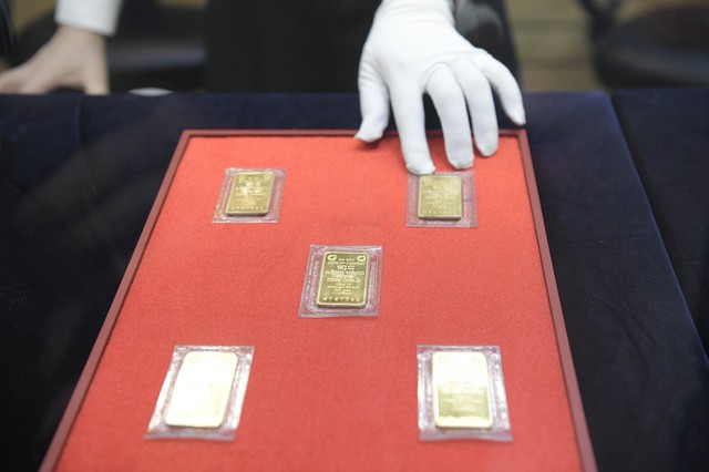 Giá vàng hôm nay 11.12.2025: Nhảy vọt lên trên 155 triệu đồng- Ảnh 1. Giá vàng hôm nay 11.12.2025: Nhảy vọt lên trên 155 triệu đồng- Ảnh 1.