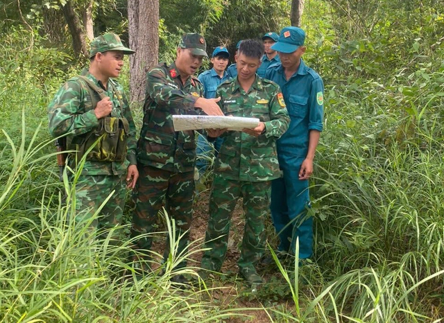 Hàng trăm người vào Vườn quốc gia Yók Đôn tìm máy bay YAK-130- Ảnh 2.