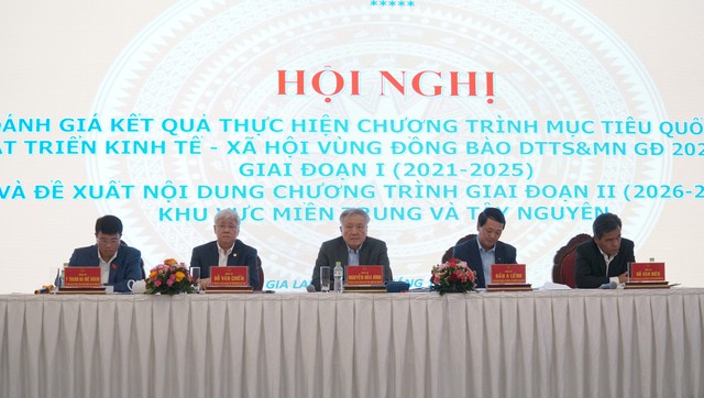 Phó thủ tướng Nguyễn Hòa Bình: Đầu tư trọng tâm cho vùng đồng bào dân tộc- Ảnh 1.