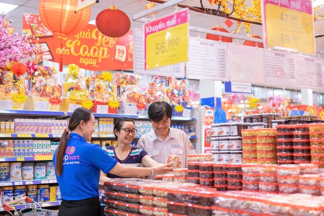 Chương trình “Đến Co.op chở tết về” đang diễn ra tại Co.opmart, Co.opXtra