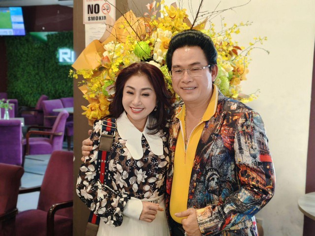 'Kép đẹp' Ngân Tuấn làm live show kỷ niệm 40 năm đi hát- Ảnh 1.