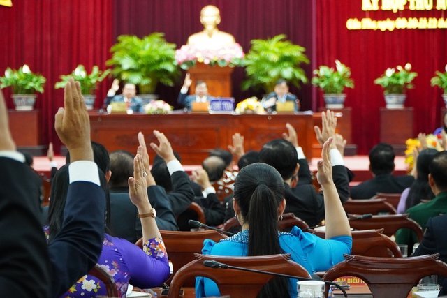 Sáp nhập 4 phường, Cần Thơ hỗ trợ nhân sự dôi dư thế nào?- Ảnh 1. Sáp nhập 4 phường, Cần Thơ hỗ trợ nhân sự dôi dư thế nào?- Ảnh 1.