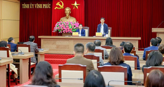 Vĩnh Ph&uacute;c d&ocirc;i dư 20 l&atilde;nh đạo, 295 c&aacute;n bộ sau tinh gọn bộ m&aacute;y- Ảnh 1.