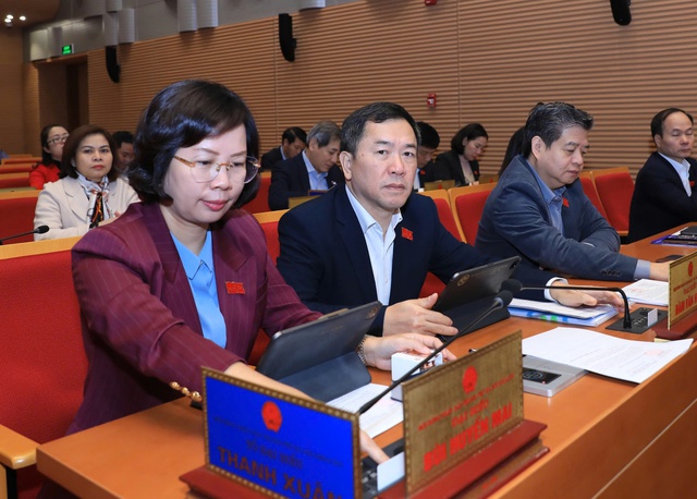 Từ 2025, Hà Nội cấm xe máy khu vực quận Hoàn Kiếm, Ba Đình- Ảnh 1.