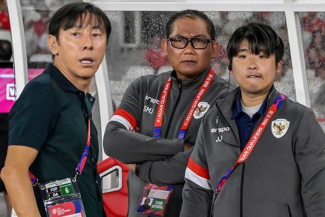 AFF Cup 2024: Đội tuyển Lào được khen, thầy trò ông Shin Tae-yong bị nghi ngờ- Ảnh 1.